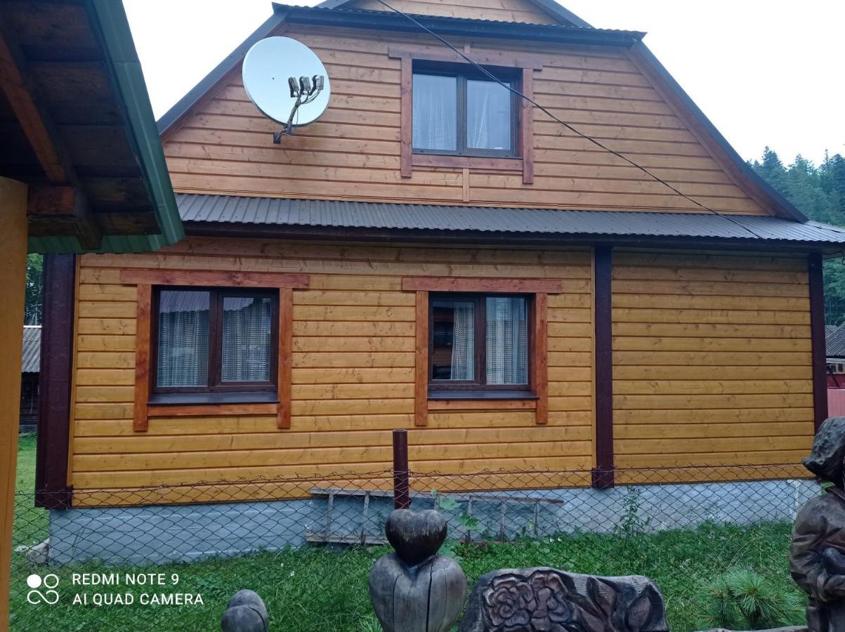Садиба Брусний Mykulytschyn Exterior foto